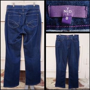 8 women NYDJ dark blue bootcut jean 8x29 1/2"